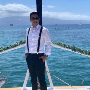 Meet your Posher, Derrick